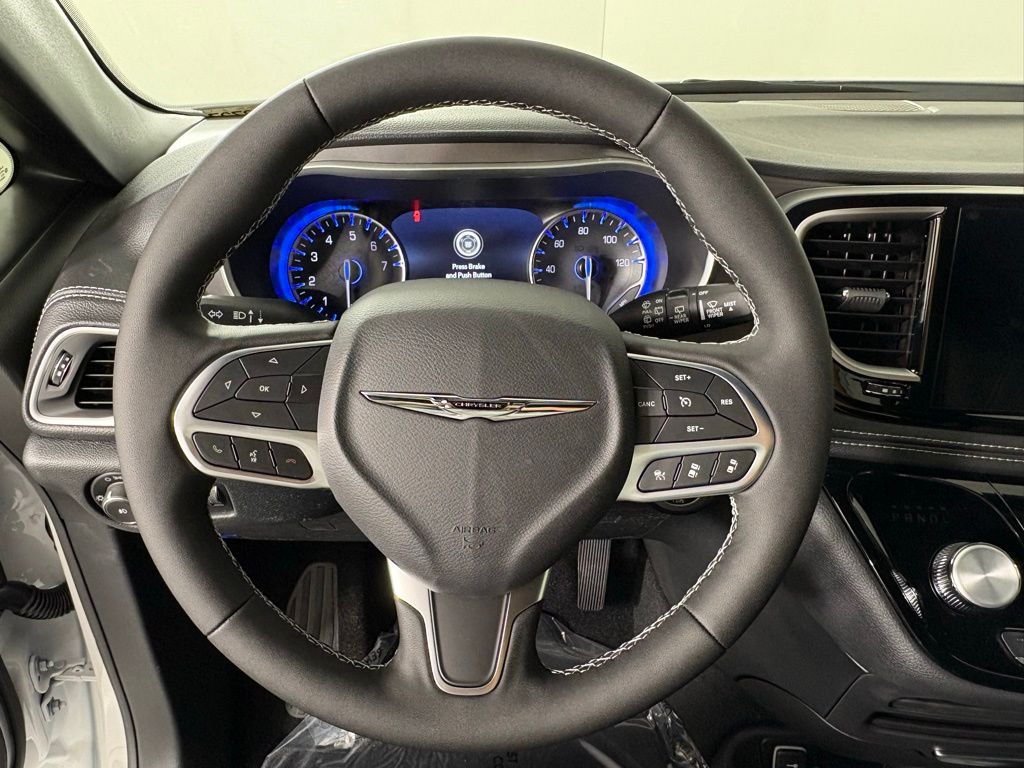 2026 Chrysler Pacifica Select - Photo 23