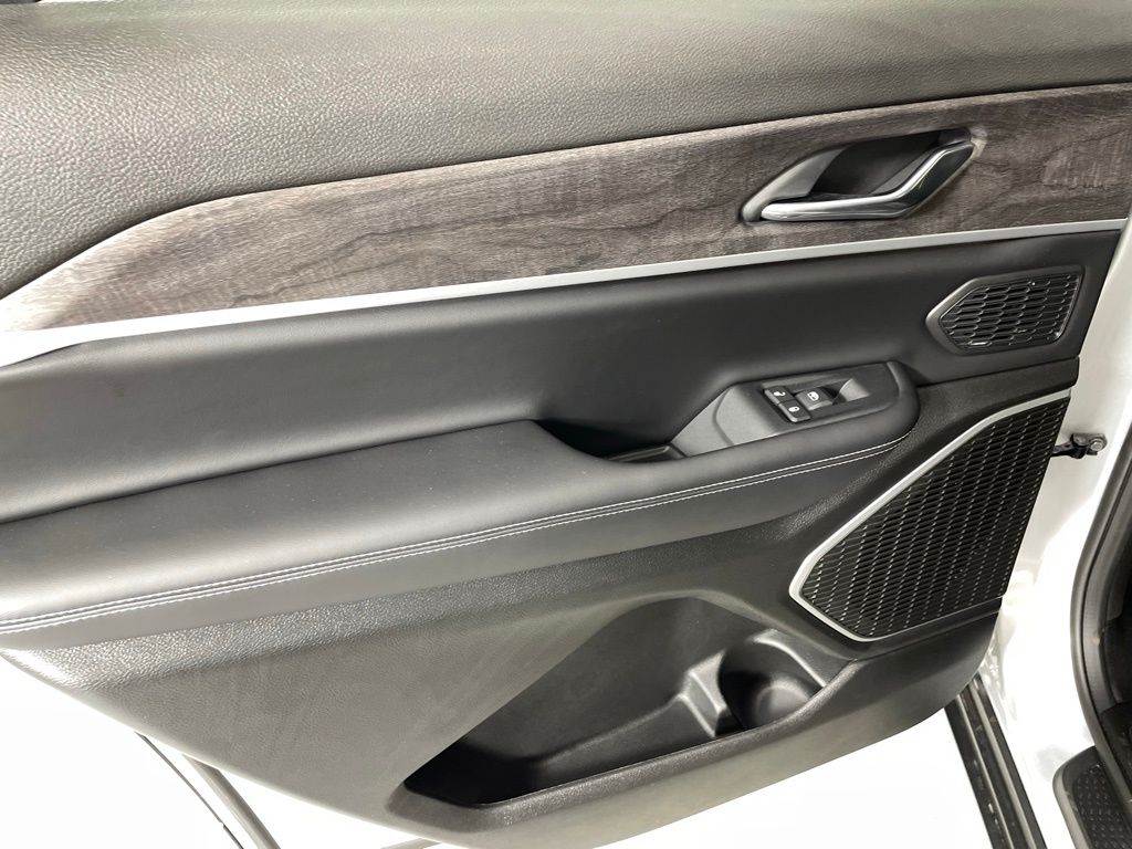 2025 Jeep Grand Cherokee L Limited - Photo 39