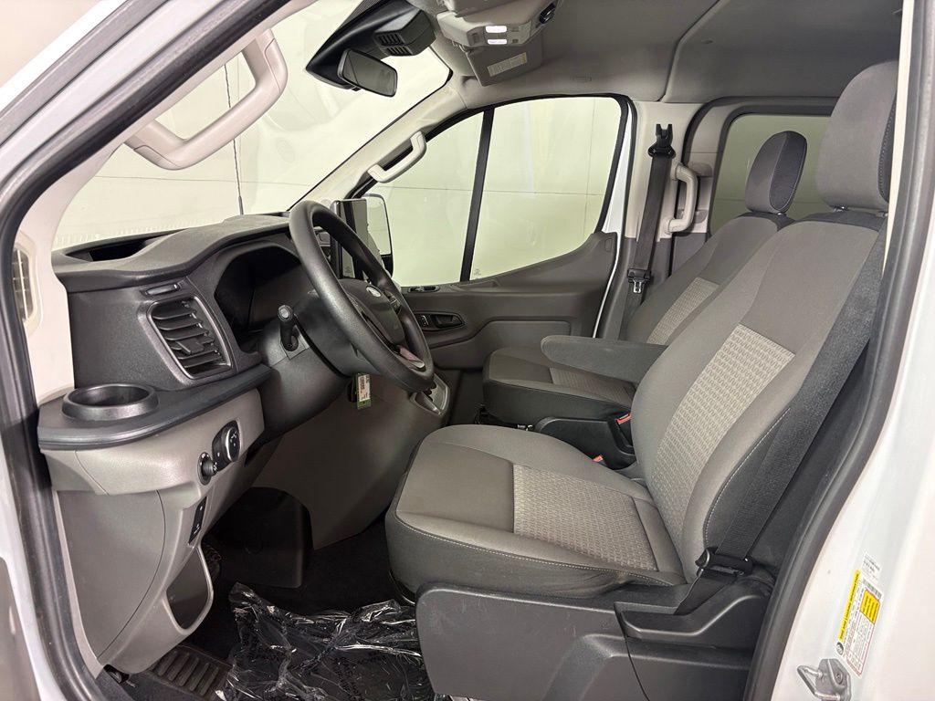 2023 Ford TRANSIT-350