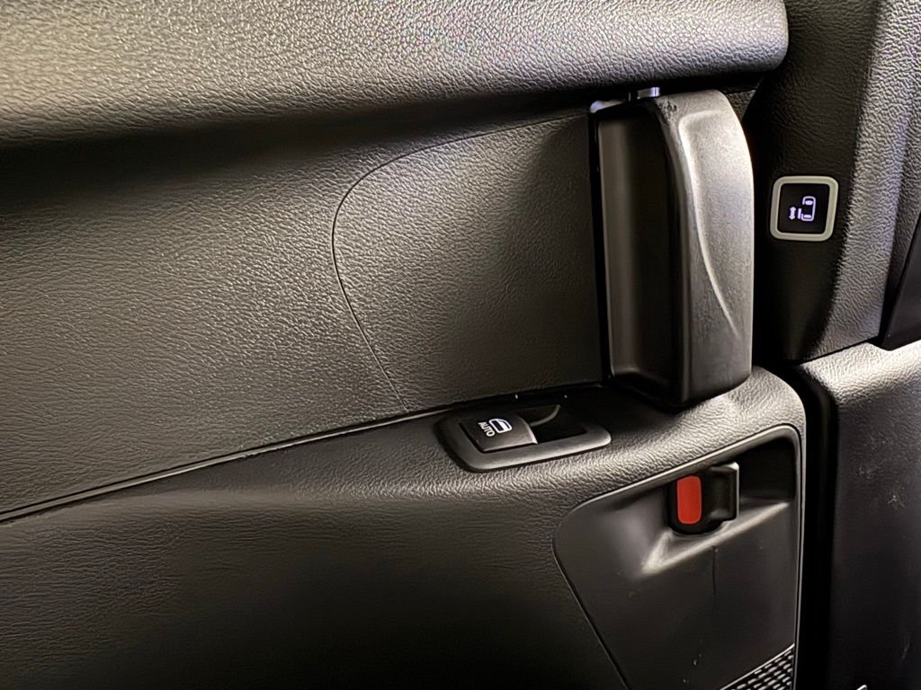 2026 Chrysler Pacifica Select - Photo 37