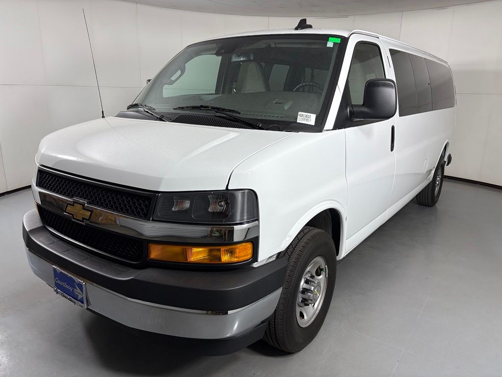 2024 Chevrolet EXPRESS 3500