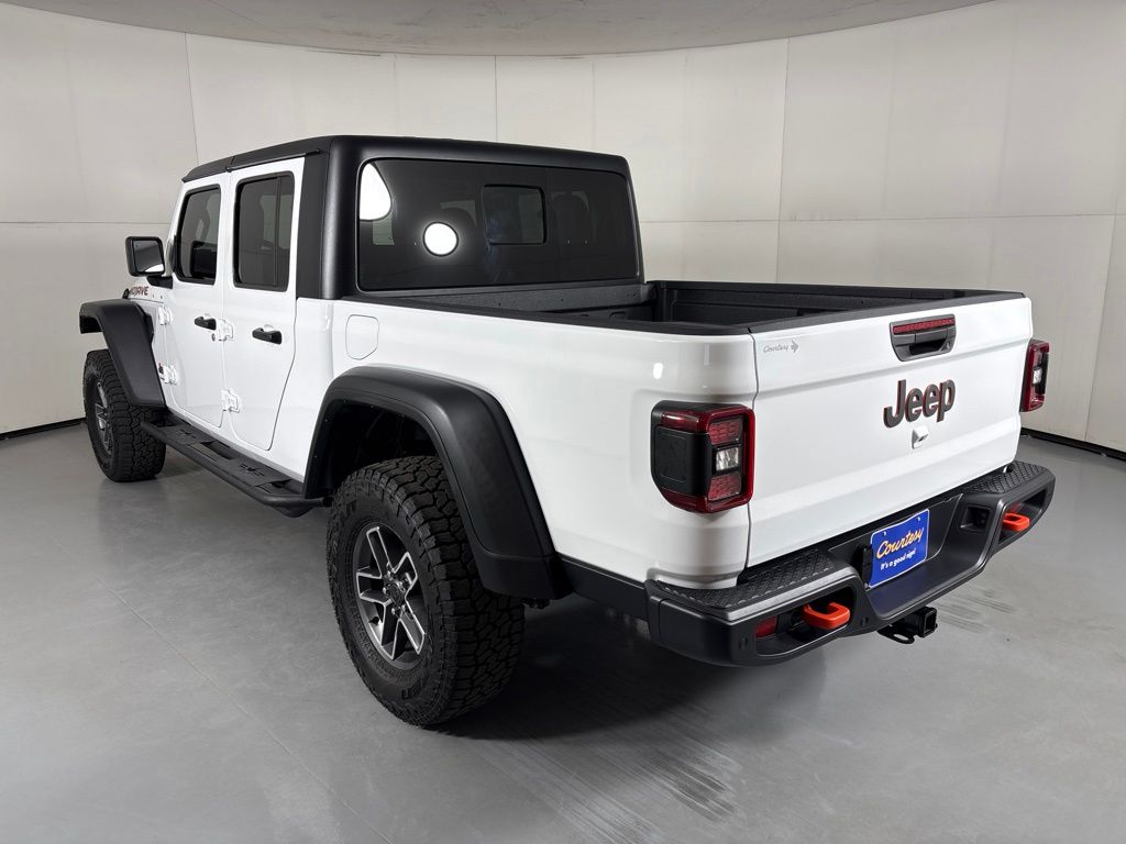 2025 Jeep GLADIATOR