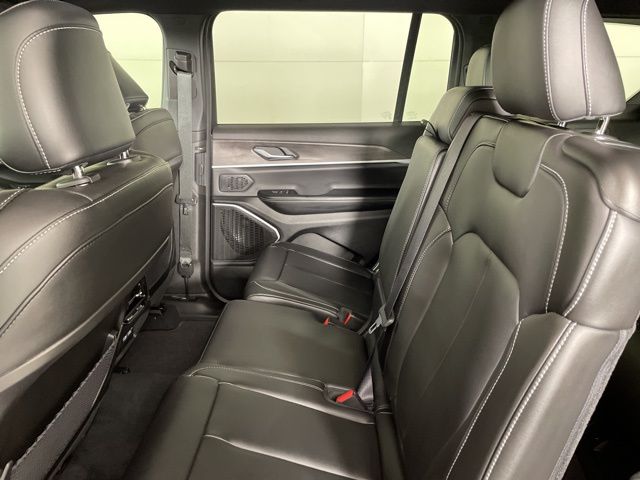 2025 Jeep Grand Cherokee L Limited - Photo 39