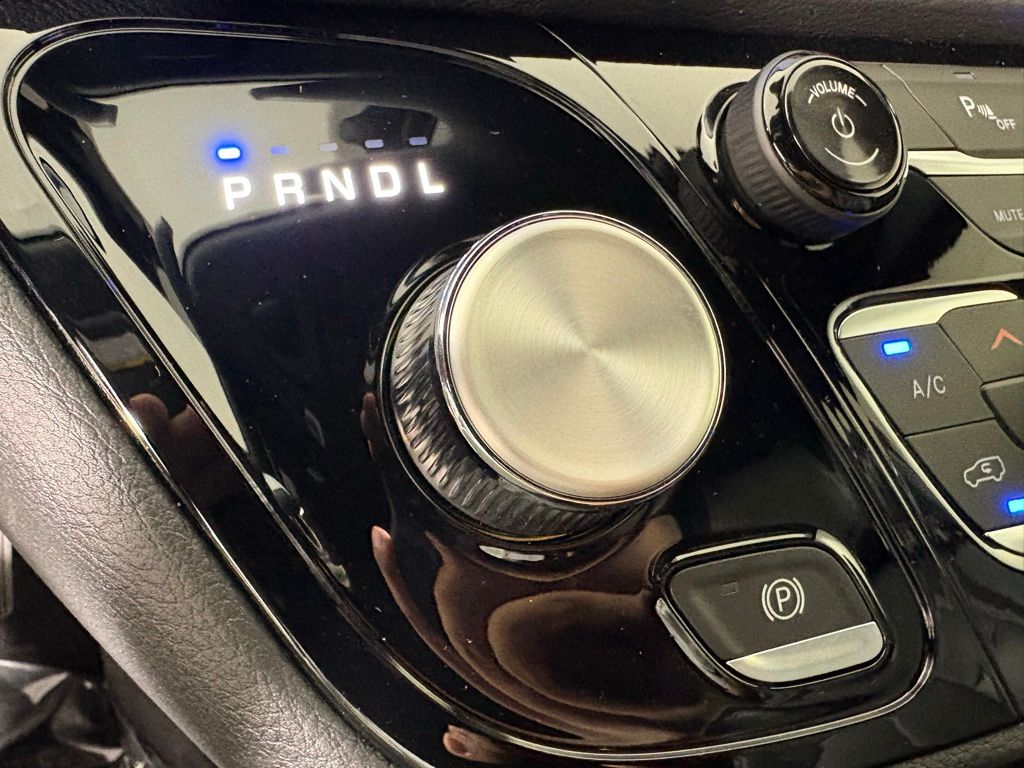 2026 Chrysler Pacifica Select - Photo 33