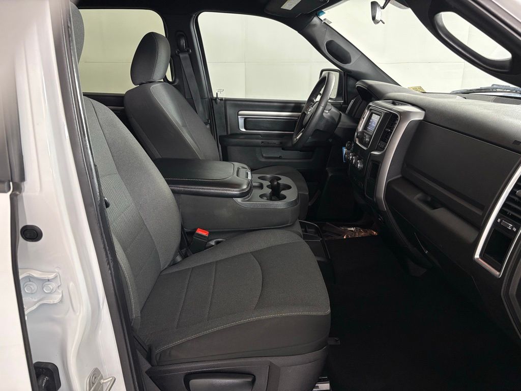 2024 Ram 1500 CLASSIC