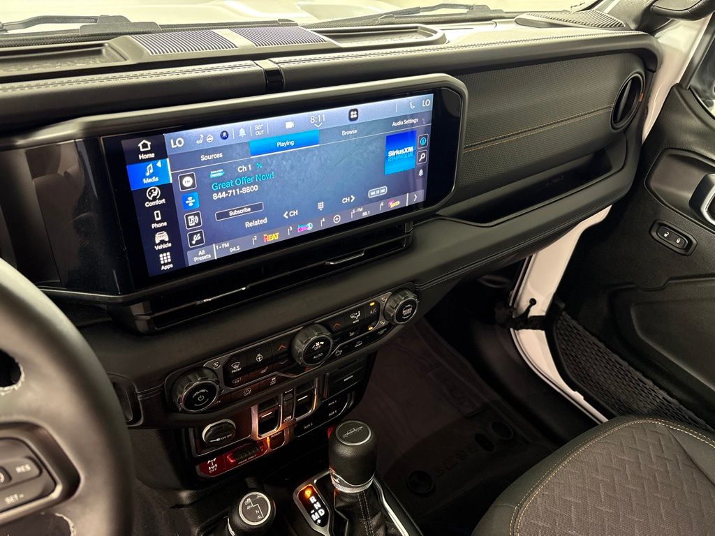 2025 Jeep GLADIATOR
