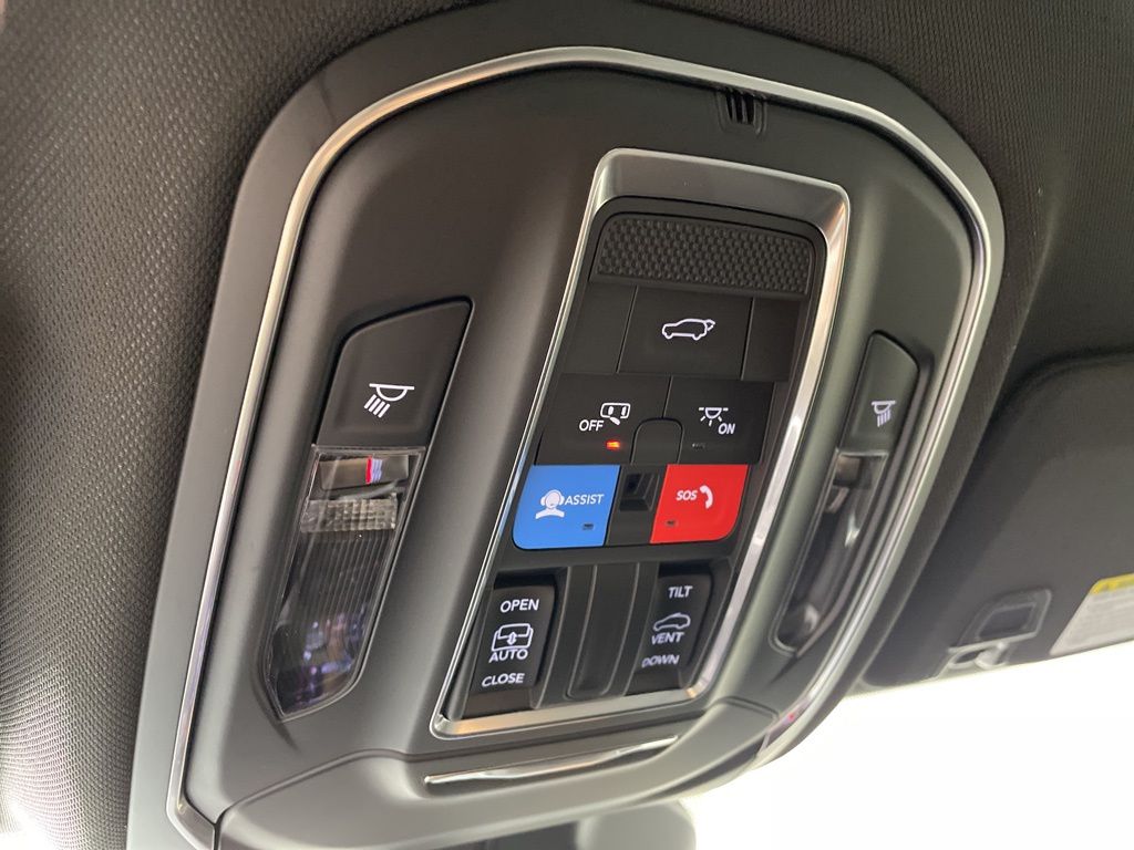 2025 Jeep Grand Cherokee Laredo - Photo 36