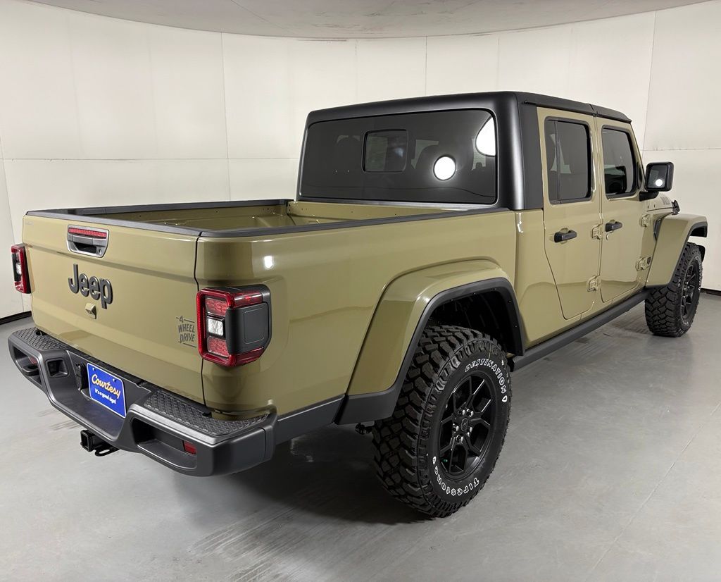 2026 Jeep GLADIATOR
