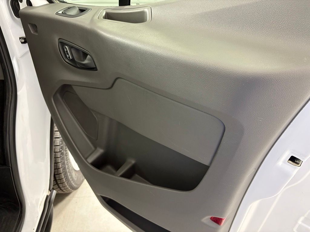 2023 Ford TRANSIT-350