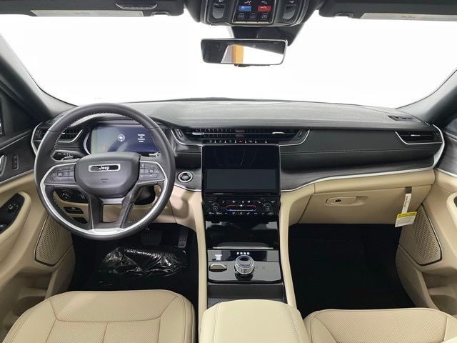 2025 Jeep Grand Cherokee L Limited - Photo 29