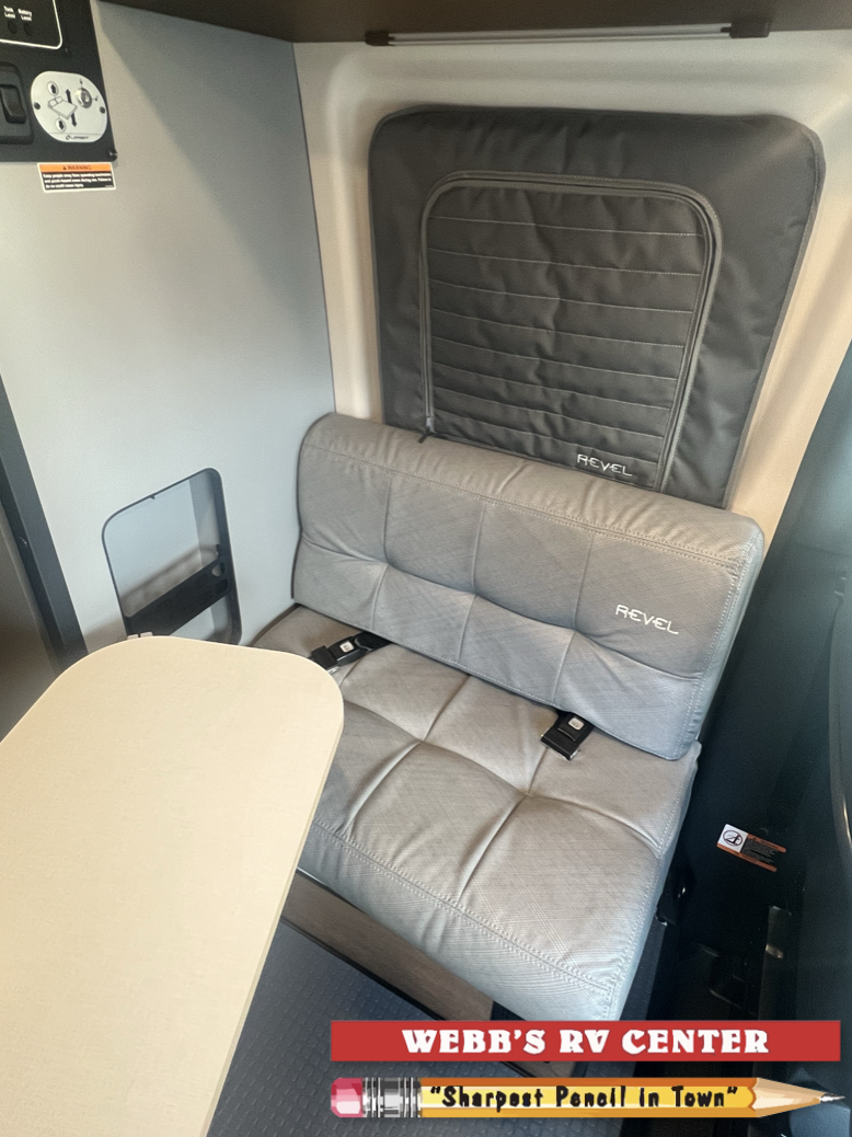 Revel/44E/2026 image-8