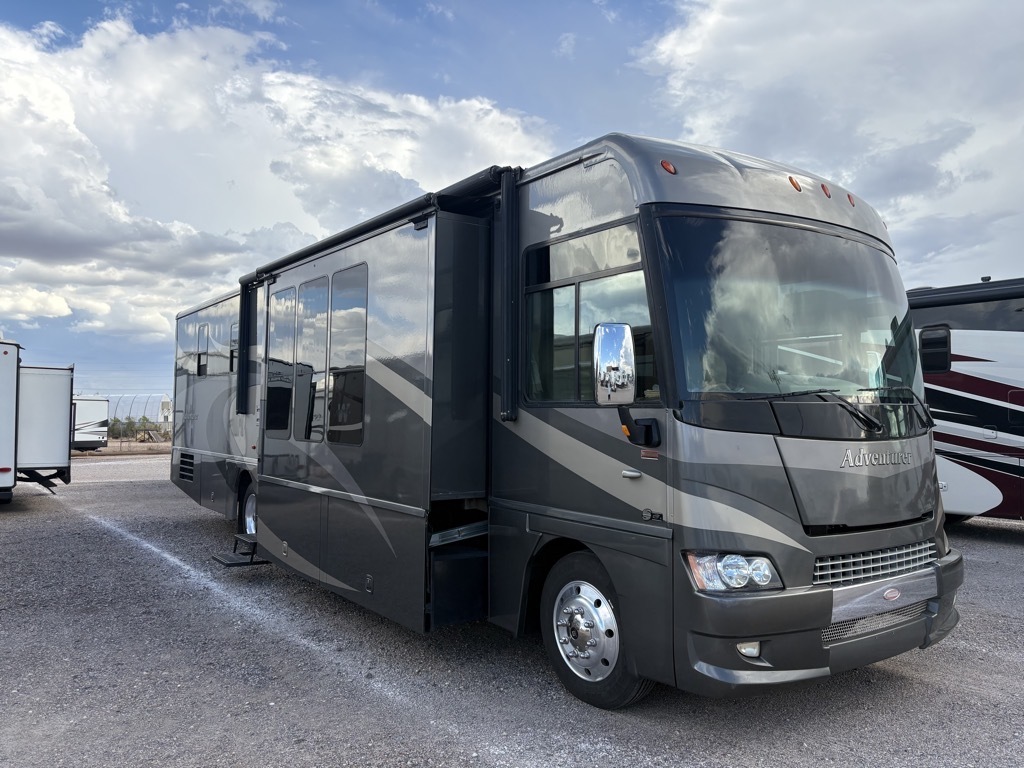 2008 Winnebago ADVENTURER 38J
