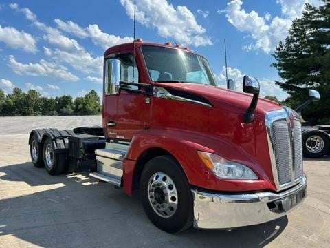2023 Kenworth T680