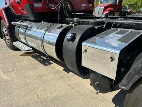 2023 Kenworth T680