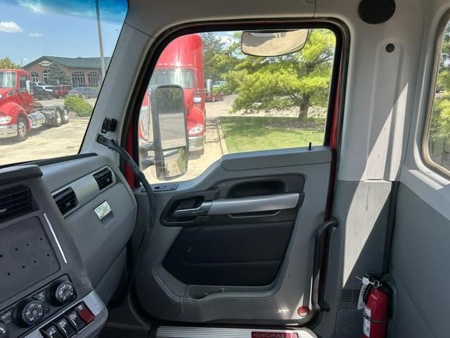 2022 Kenworth T680