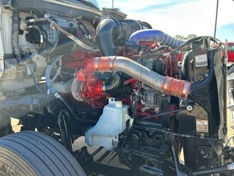 2023 Kenworth T680