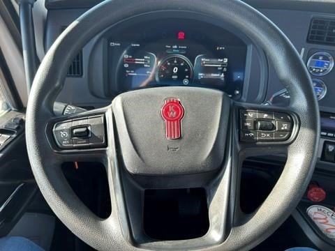 2023 Kenworth T680