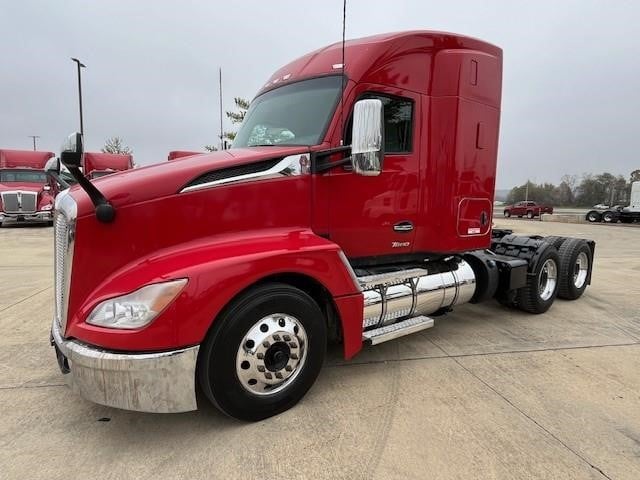 Photo of a 2023 Kenworth T680