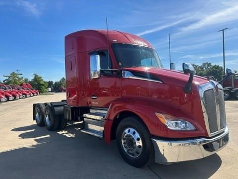 2024 Kenworth T680