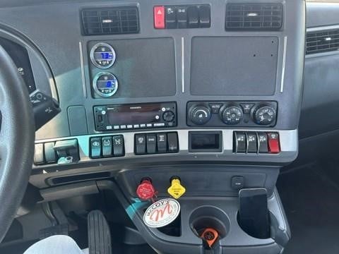 2023 Kenworth T680