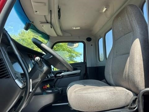 2023 Kenworth T680