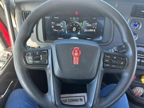2024 Kenworth T680