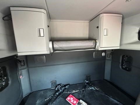 2024 Kenworth T680