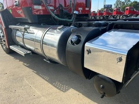 2024 Kenworth T680