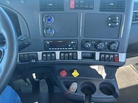 2024 Kenworth T680