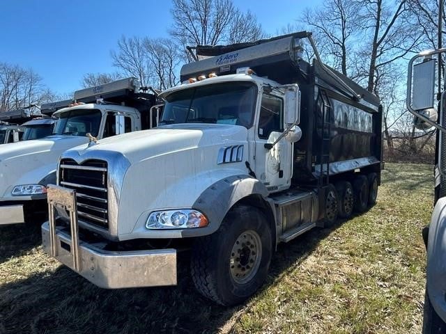 2018 Mack GRANITE GU813
