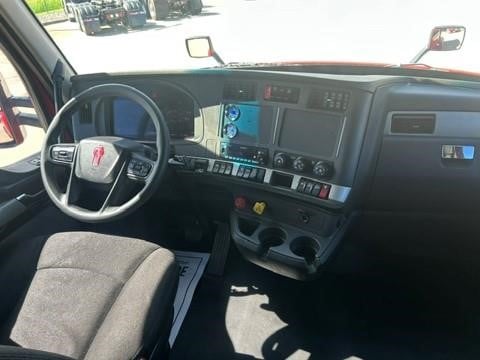2024 Kenworth T680