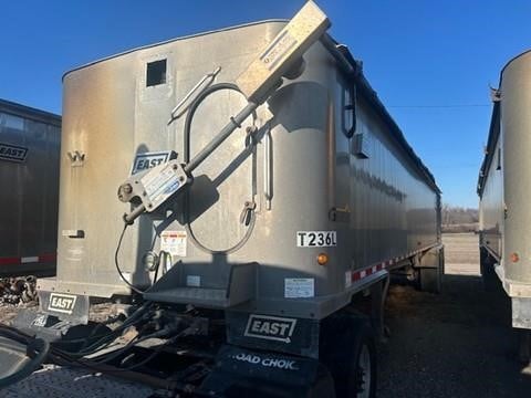 Photo of a 2016 East GENESIS HYBRID