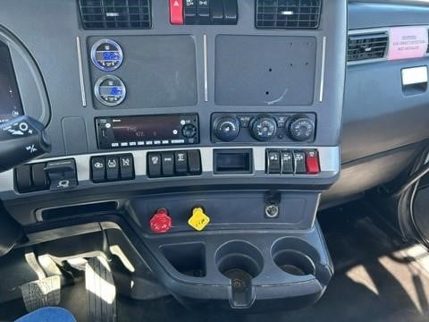 2023 Kenworth T680