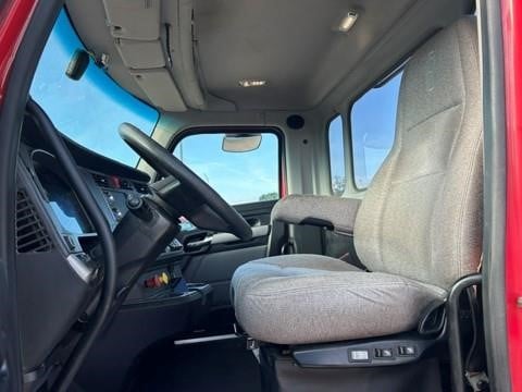 2023 Kenworth T680