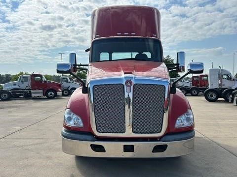 2021 Kenworth T680