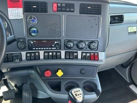 2022 Kenworth T680