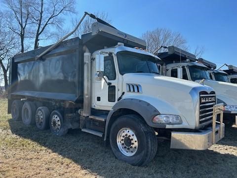 Photo of a 2020 Mack GRANITE 64BR