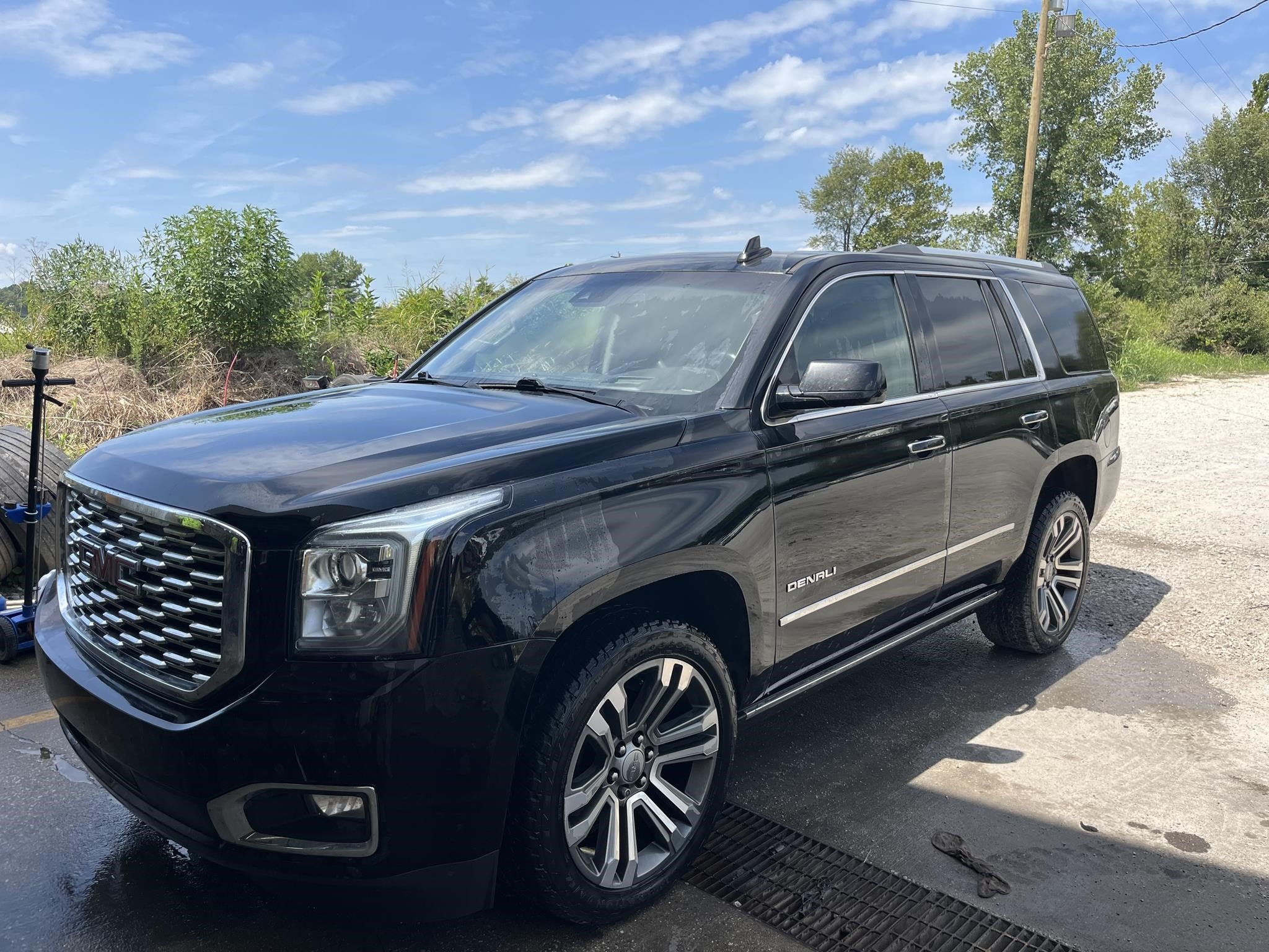 2020 GMC YUKON DENALI