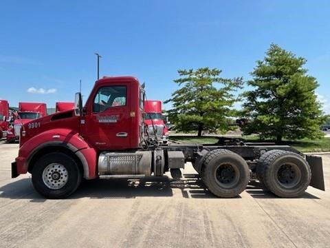 Photo of a 2020 Kenworth T880