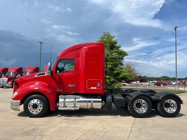 2022 Kenworth T680