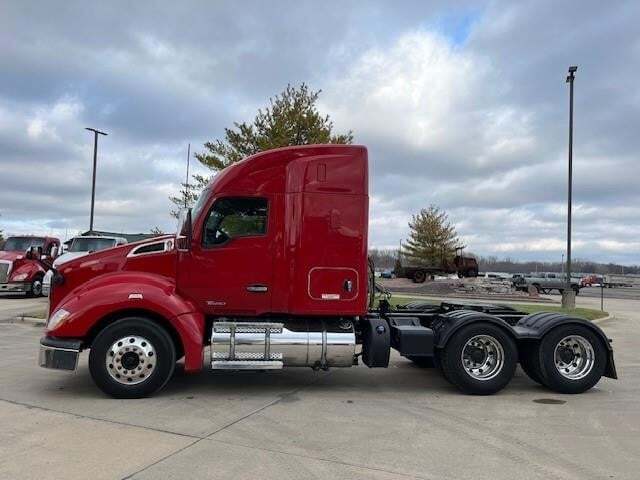2022 Kenworth T680
