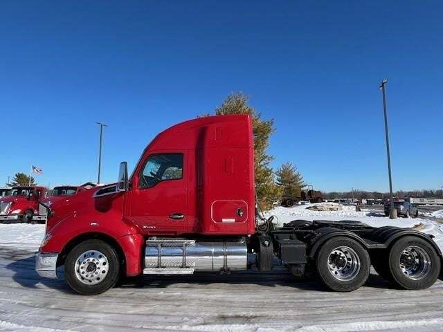 2022 Kenworth T680