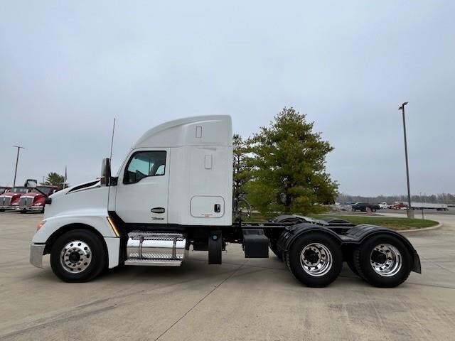 2023 Kenworth T680