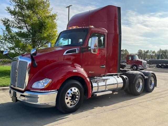 2022 Kenworth T680