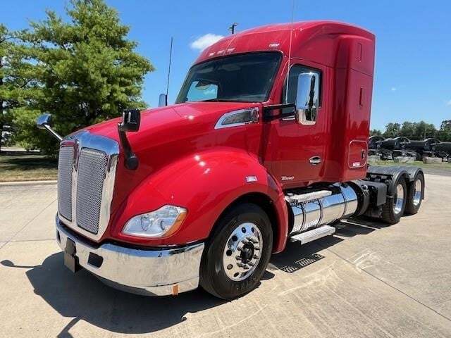 2022 Kenworth T680