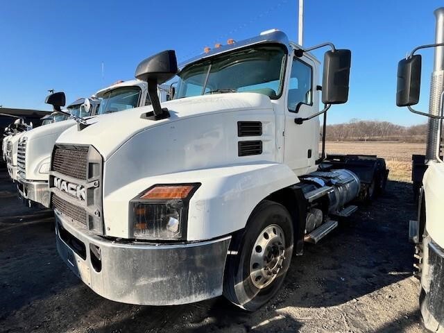 2019 Mack 600