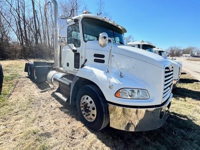 2014 Mack 600