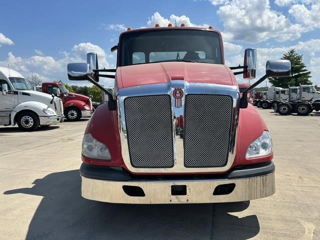 2022 Kenworth T680