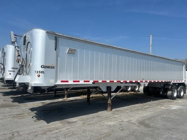 Photo of a 2017 East GENESIS HYBRID