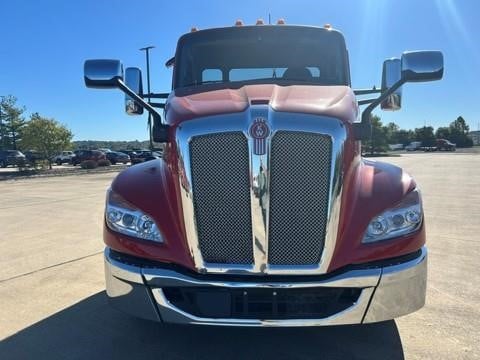 2024 Kenworth T680